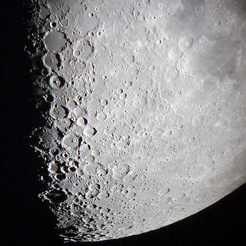 unicolab Perché vediamo sempre la stessa faccia della luna?