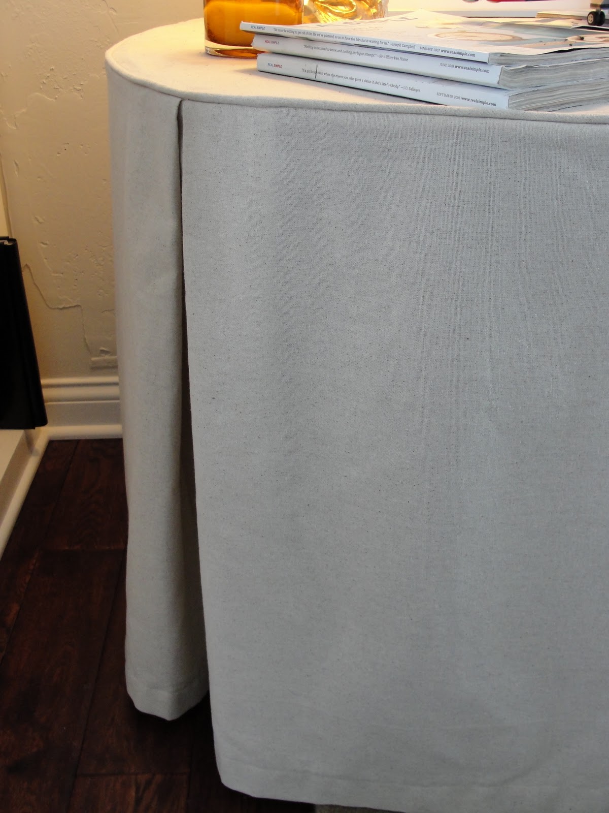 One Half World How To Sew A Table Skirt, How To Make A Box Pleated Round Table Skirt