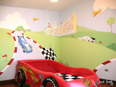 Murales en Dormitorios: Dormitorio de carros de carreras