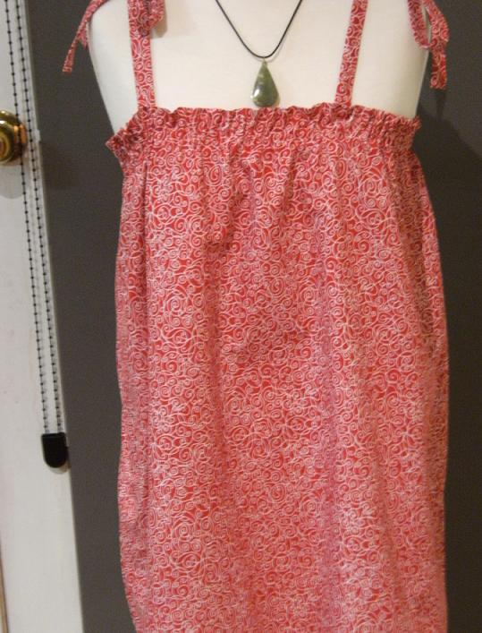 CRAFTY MAMAS: Tute: Quick and Easy Shirred Sundress/Top