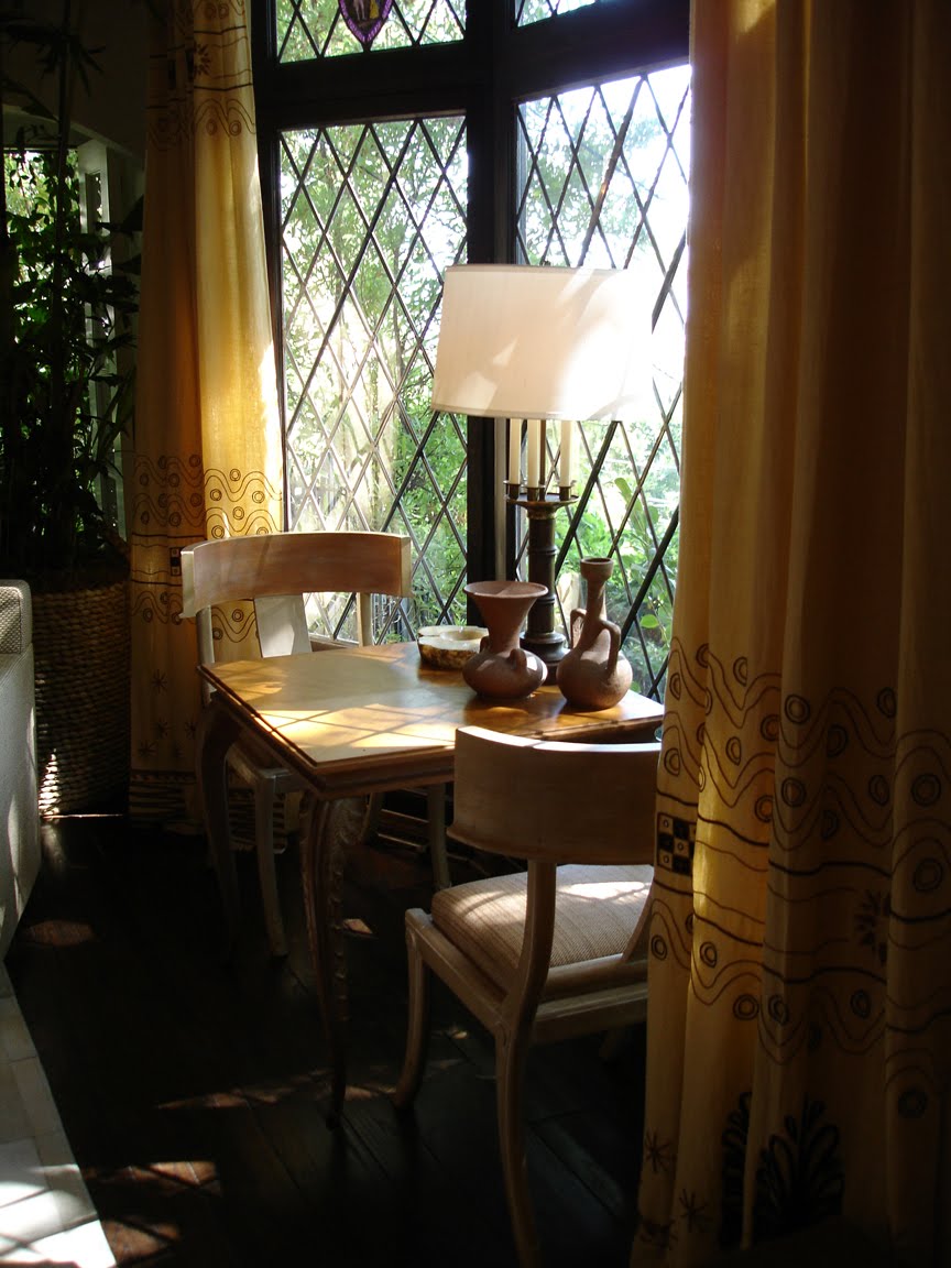 [Hollywood+Hills+Living+Room+Window+Nook.jpg]