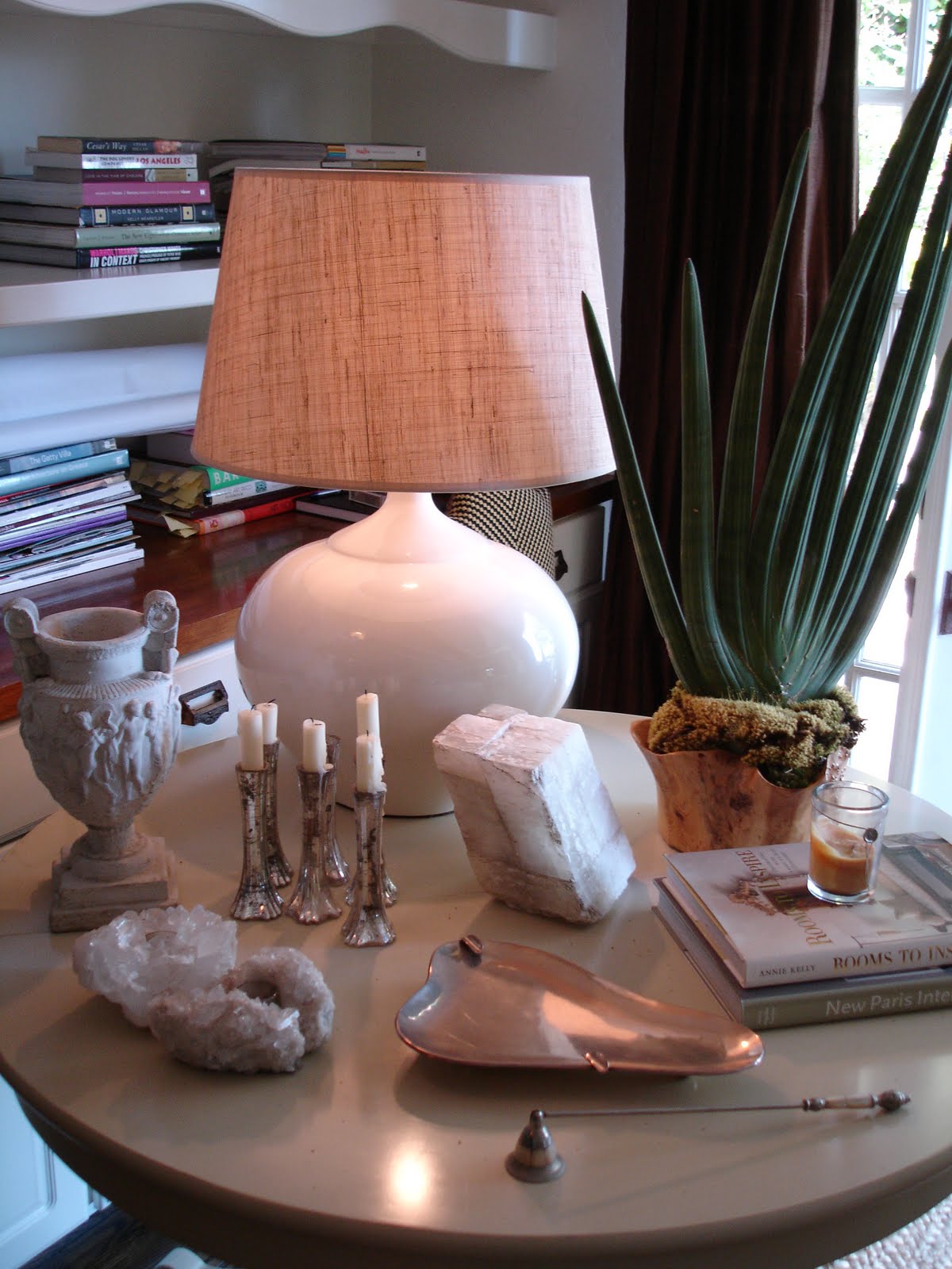 [Hollywood+Hills+Table+Top+Detail+01.jpg]