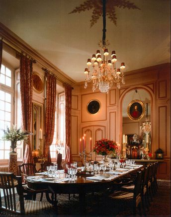 [Chateau+GL_Dining+Rm_AD_Marina+Faust.jpg]