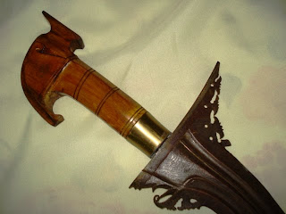 Pedang Keris Panjang Dan Sundang Diraja - Pedang, keris panjang