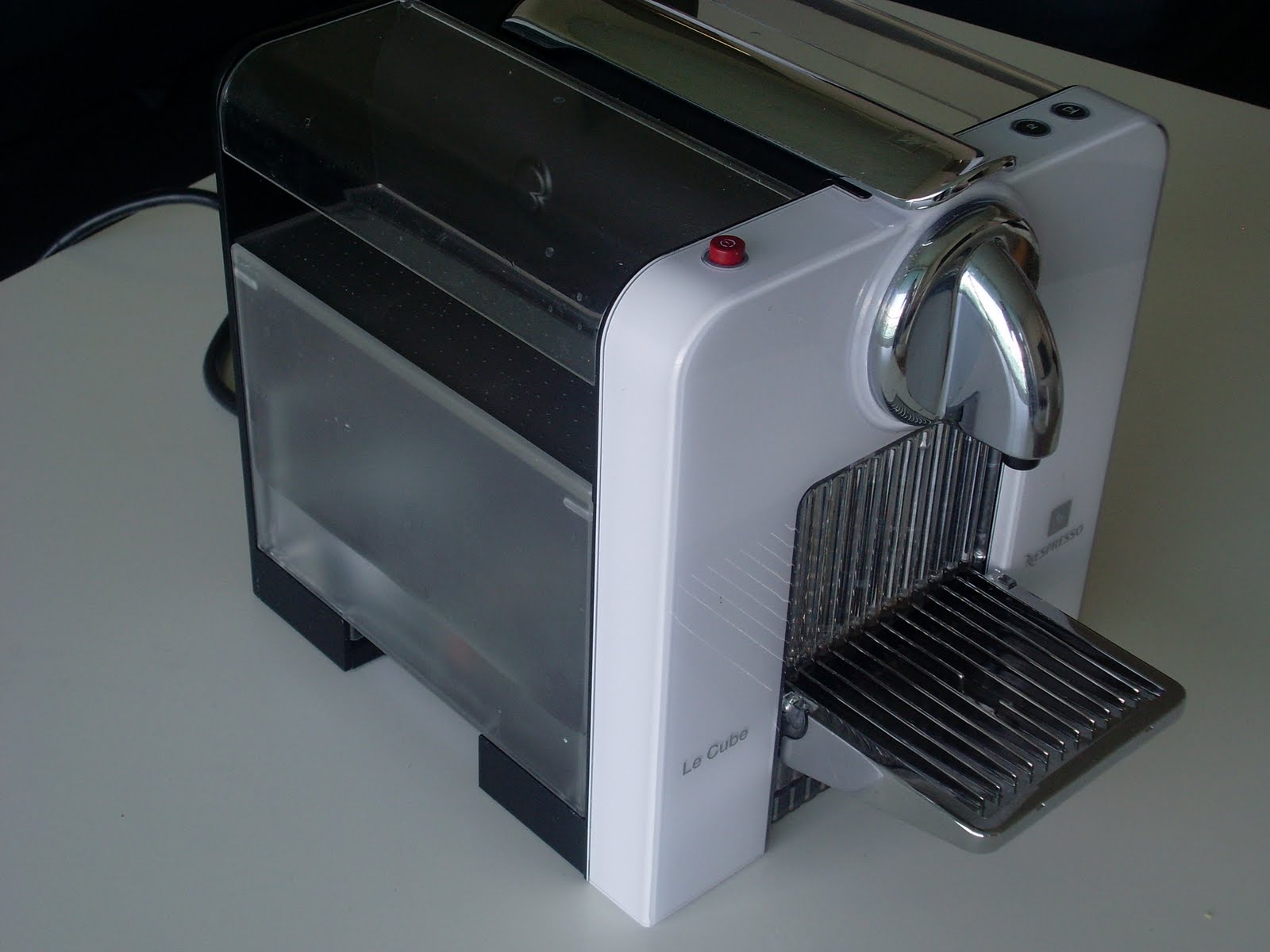 On sale NESPRESSO Le cube