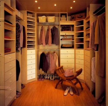 Design Muse: Clean Your Closet, Reclaim Your Sanity