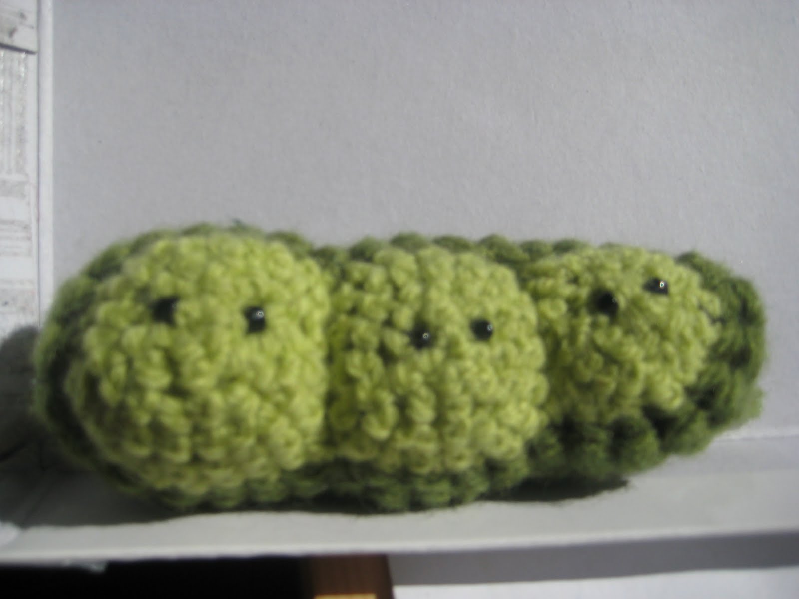[knittedbunny+003.jpg]