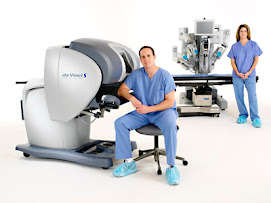El Da Vinci es un robots con brazos de altísima precisión, útil en procedimientos quirúrgicos