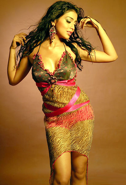 Shriya_03.jpg