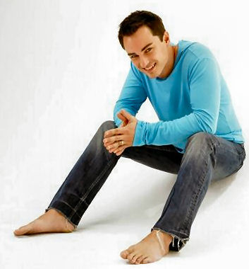 Male Beauty Exposed: Kerr Smith