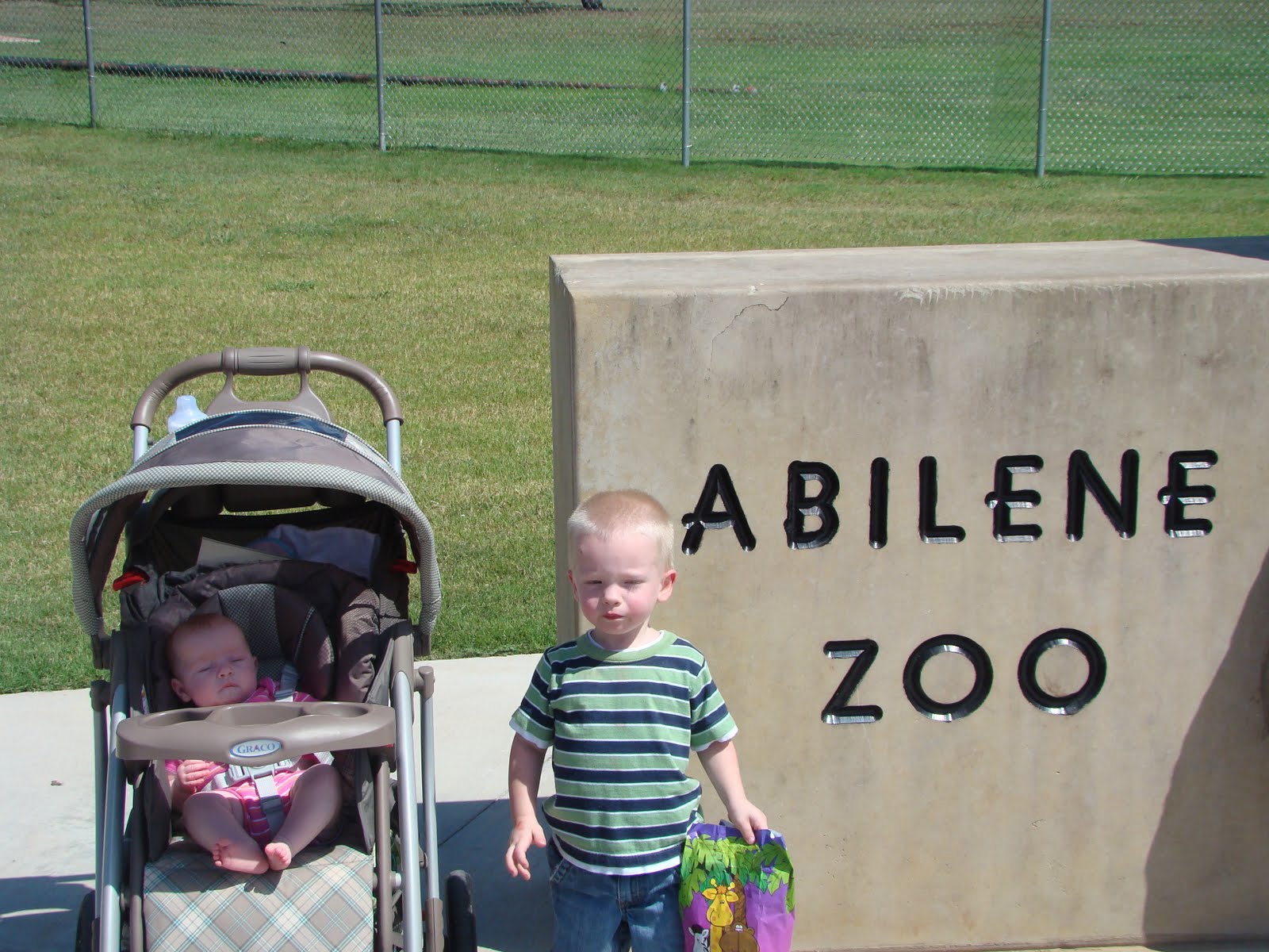 Ro and Mo's Kiddos September 2010