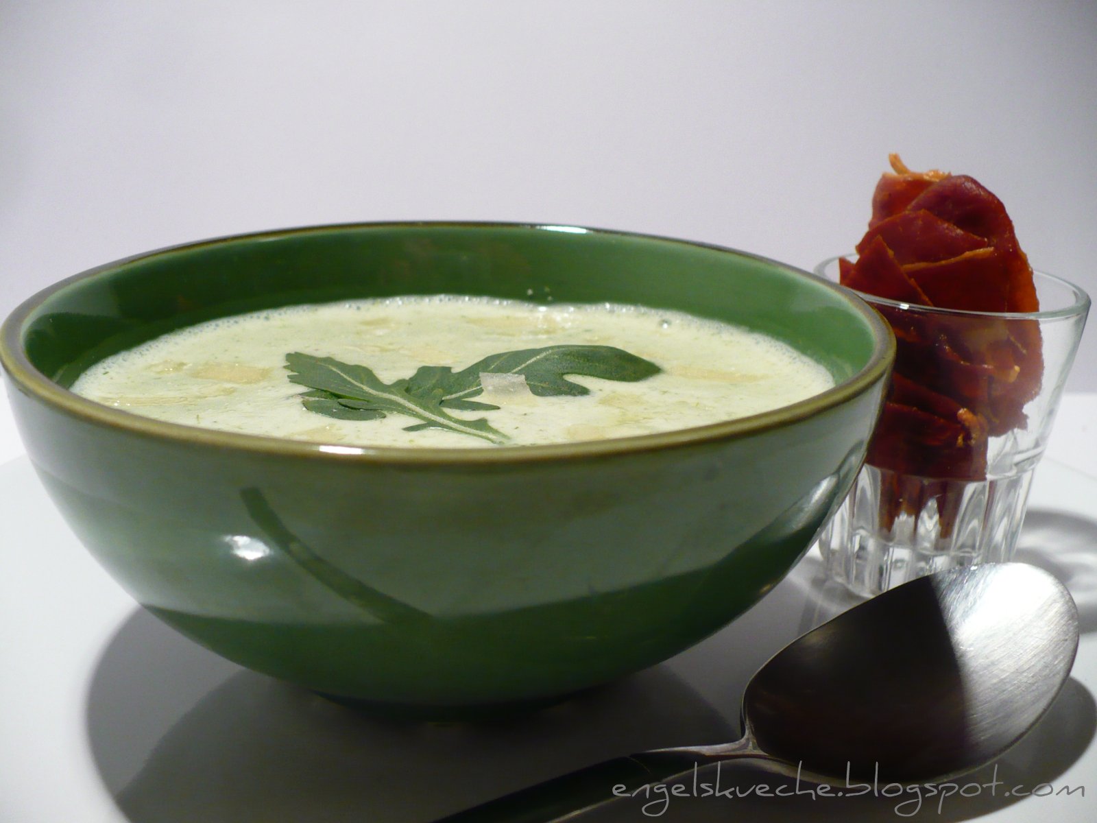 Essen aus Engelchens Küche: Rucolaschaumsüppchen mit Parmesan und ...