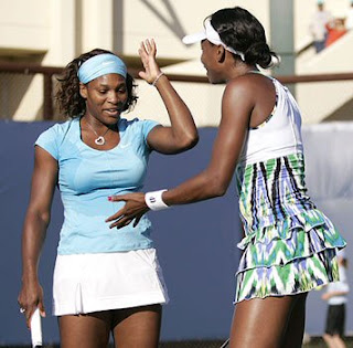 Serena Williams Sexy Bikini Swimsuit: Serena Williams and Venus