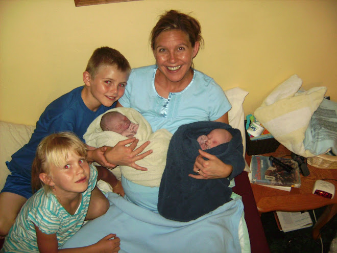 Pictures of the twins right after birth