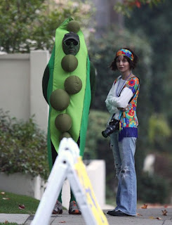 funny harrison ford halloween costume with calista flockhart pea and hippie