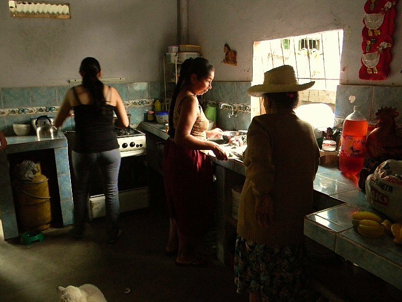 Nancy and Chuck Retirement in Ecuador Santa Rosa Home of Lourdes