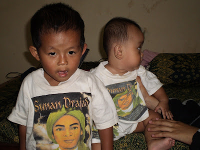 Farzan Esfandiar and Najah Nawawi Ganjaran