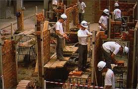 EL MAESTRO DE OBRAS XAVIER VALDERAS: ORIGENES Y FUNCIÓN DE LA ALBAÑILERIA