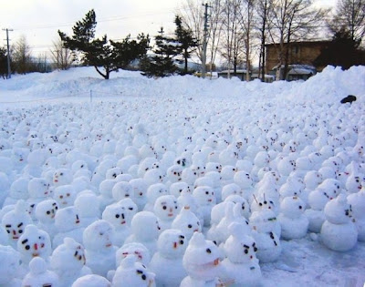 Hundreds gather to protest global warming