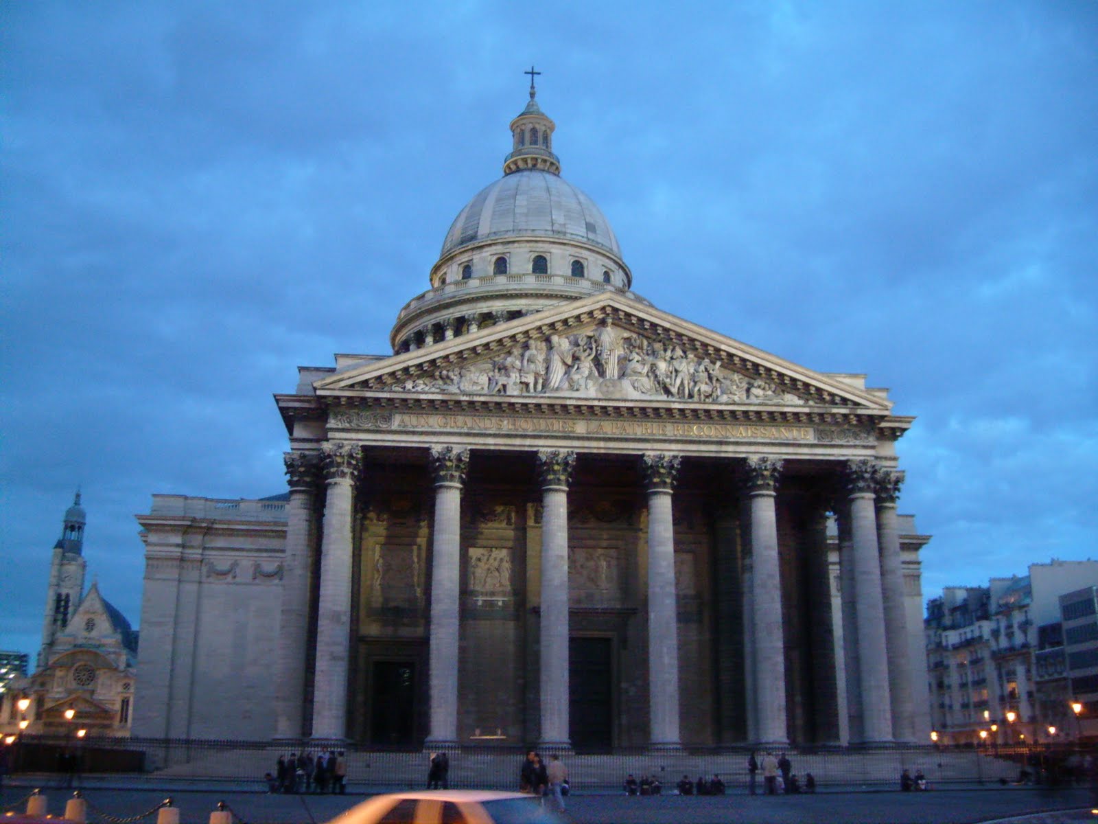 [2008+Panthéon.JPG]