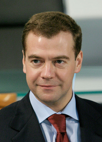 [429px-Dmitry_Medvedev_official_large_photo_-5.jpg]