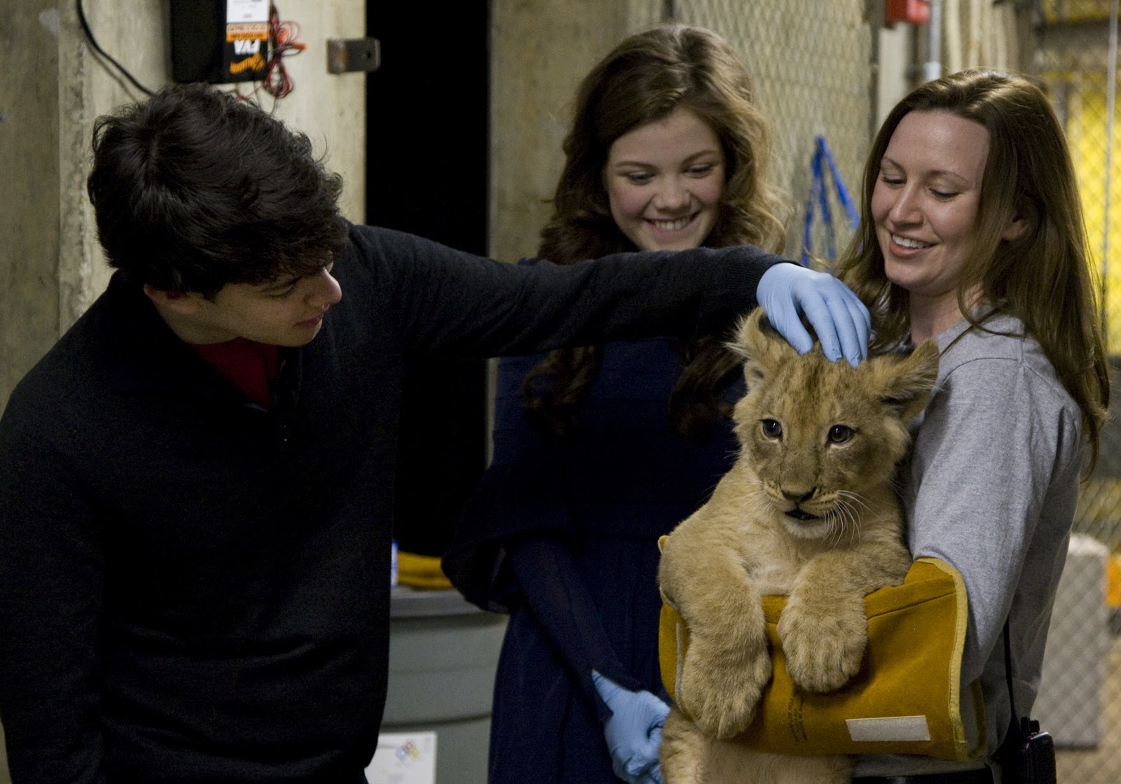 *_*CHOCOLATE & STRAWBERRY*_*: Skandar Keynes & Georgie Henley