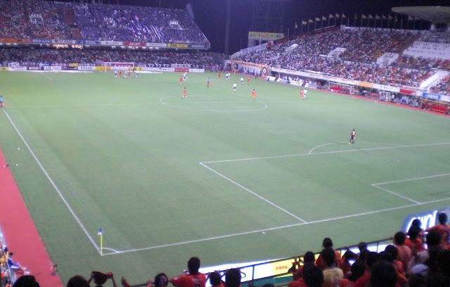 Standing room only at a packed Nihondaira Stadium.
