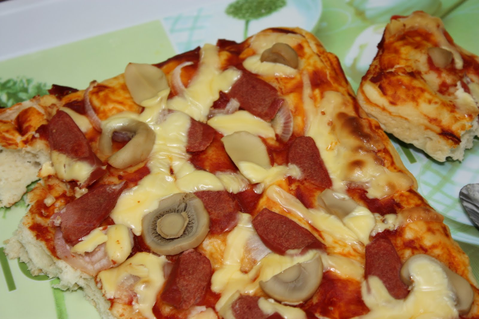 Watak Dunia From Home Pizza