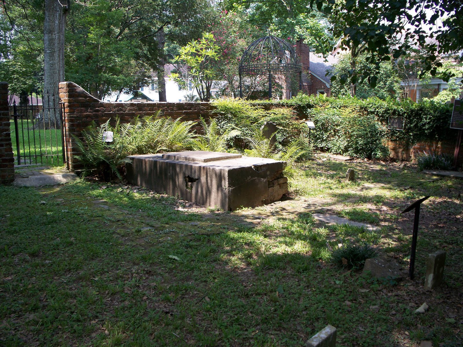 HISTORICAL BATON ROUGE Highland Cemetery in photos