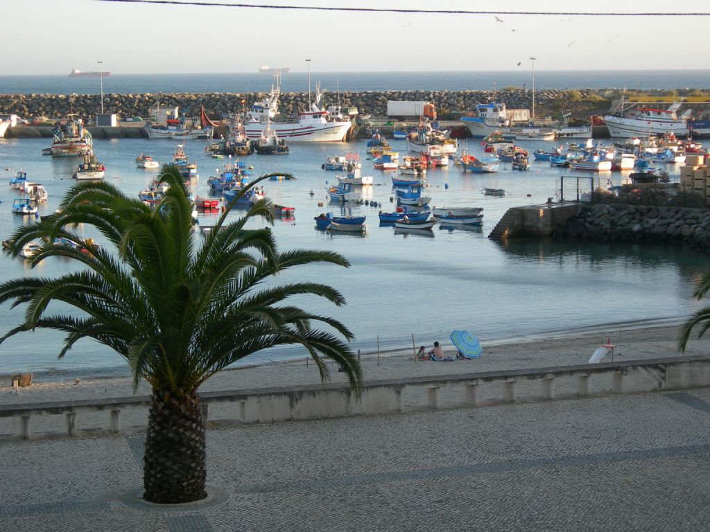 [silly+season+2.JPG]