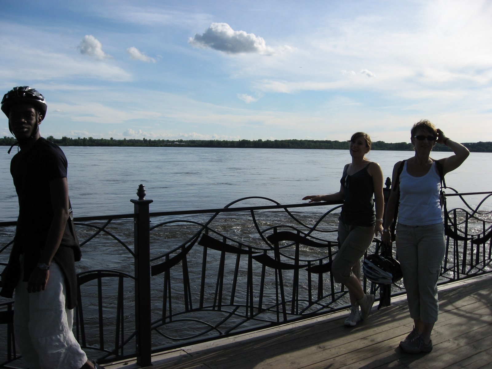 [IMG_2319.JPG]