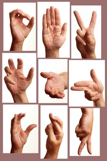 Язык тела психология человека по поведению. Мимика жестов рук. Позы при общении. Невербальное общение картинки жесты. Кинесика жесты.