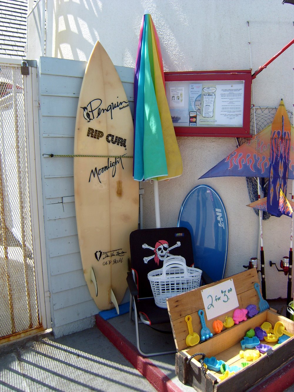 [80s_penguin_surfboard_rip_curl.jpg]