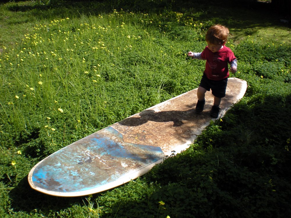 [jm_walks_crusty_longboard.jpg]