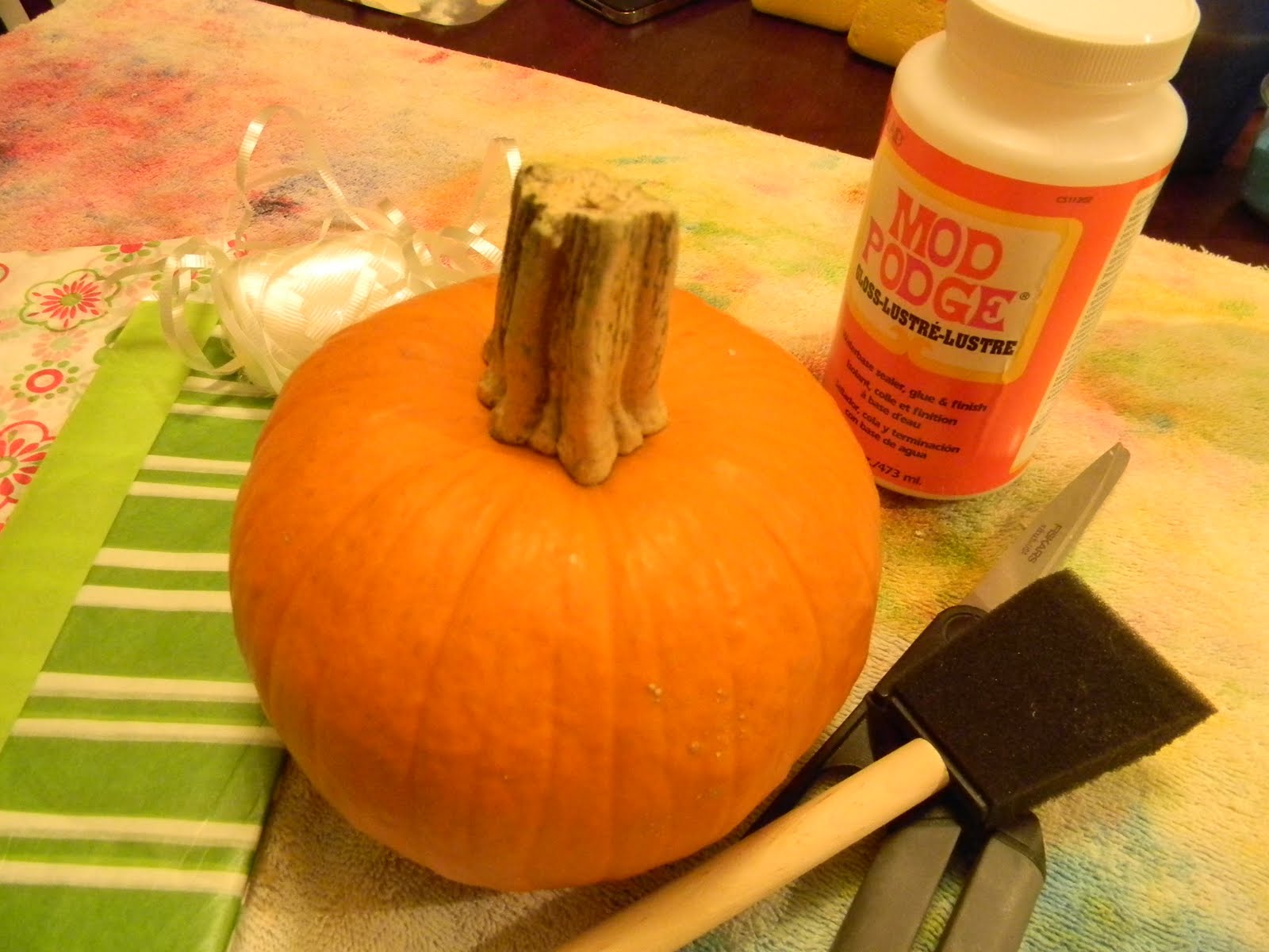 Start by “measuring” your pumpkin, from stem to bottom. Take your