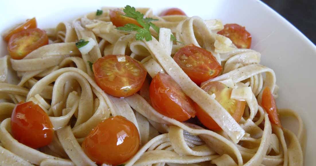 Pasta al aglio, olio e pomodorino La Cazuela Vegana Alimentación 100 vegetal y saludable