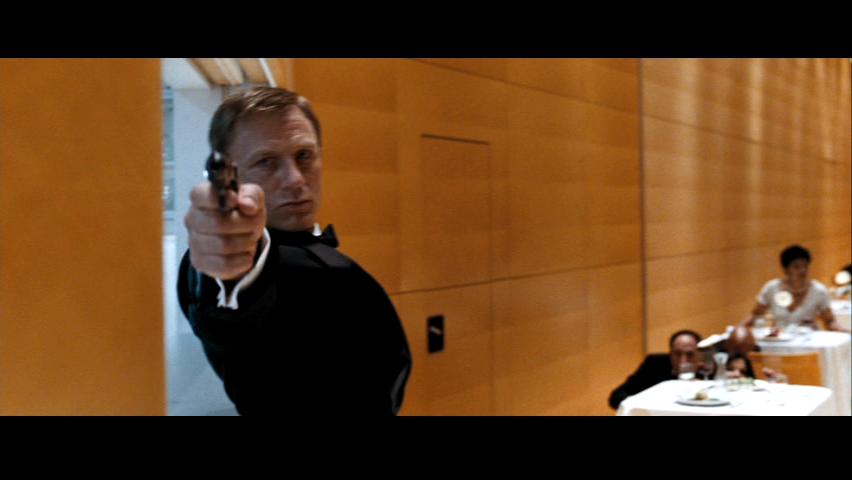 [QUANTUM_OF_SOLACE-0.jpg]