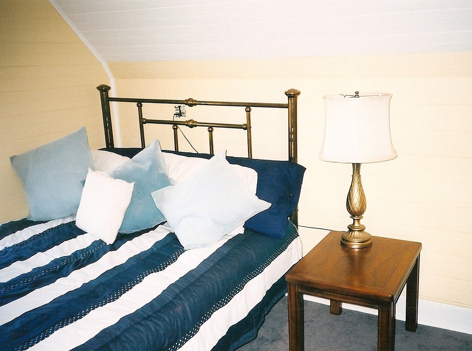 [Yellow+room+16.jpg]