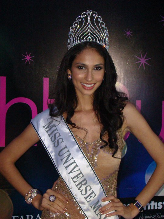 Beauty And Secret More Photos Of Deborah Henry Miss Universe Malaysia 2011