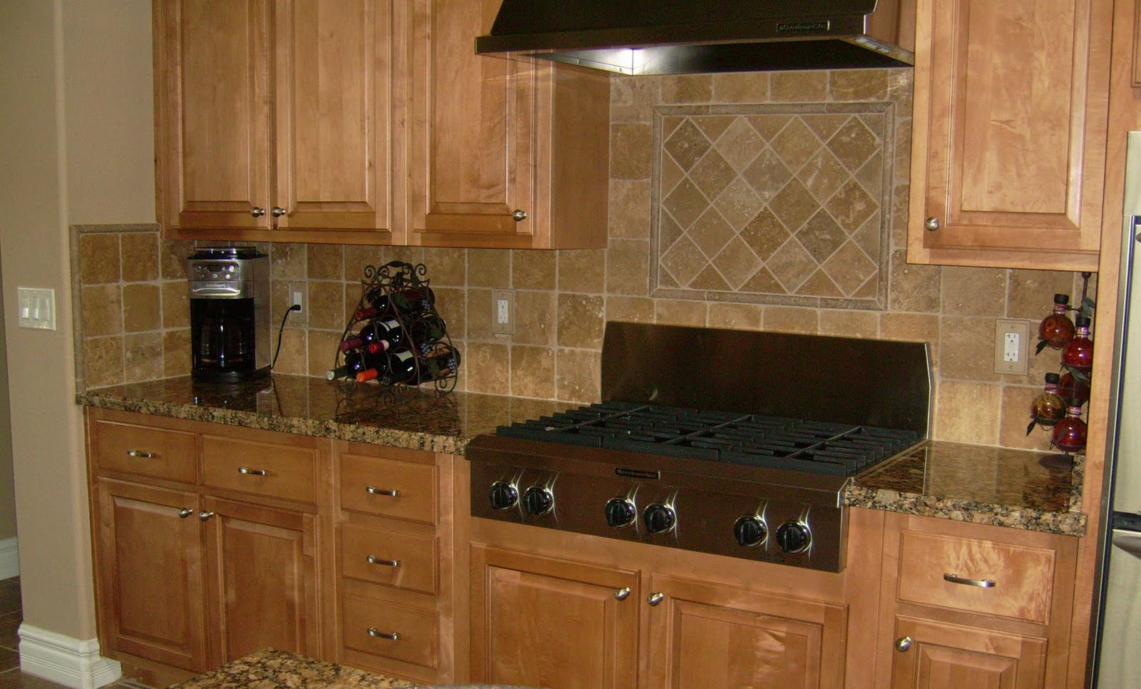 Kitchen tile ideas backsplash. modern kitchen tiles backsplash ...