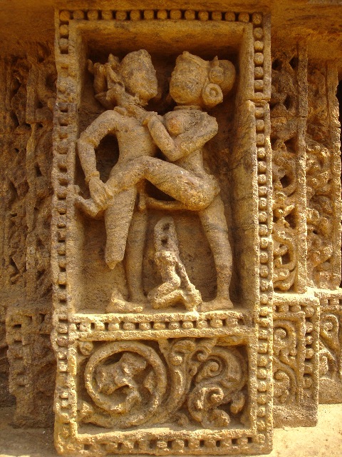 sex erotic art carving konark sun temple