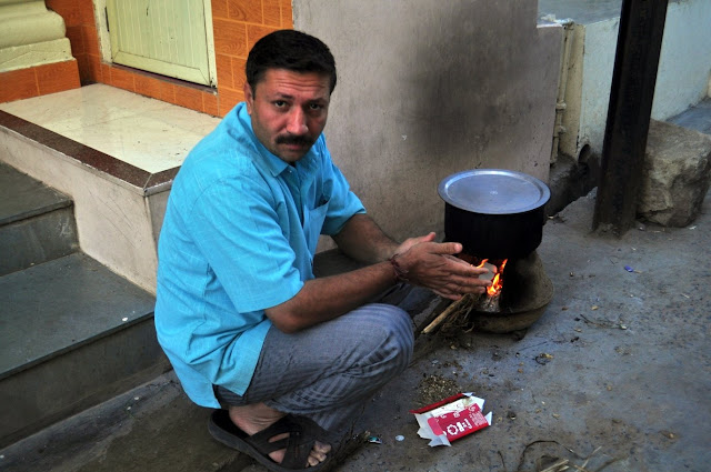 vadnagar narendra modi gujarat morning  man