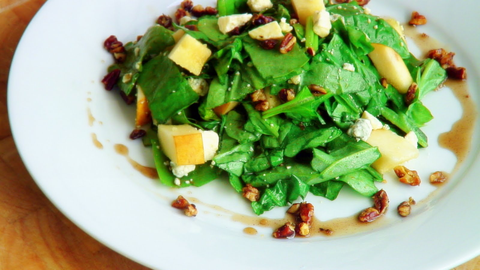 Edible Menu Spinach Salad w/ Candied Pecans, Pears,