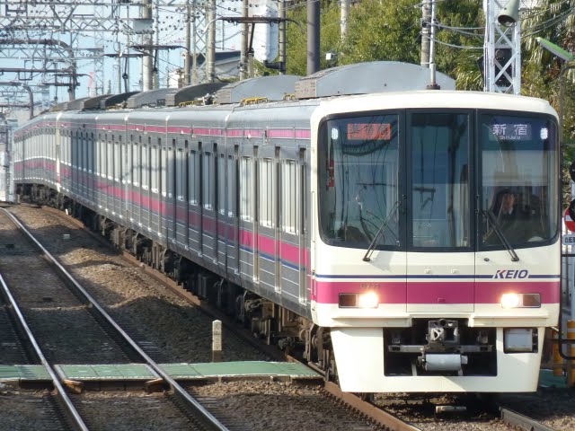 京王電鉄　準特急　新宿行き3　8000系