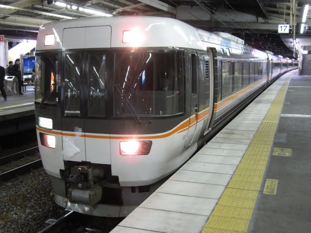 特急　しなの16号　大阪行き　383系