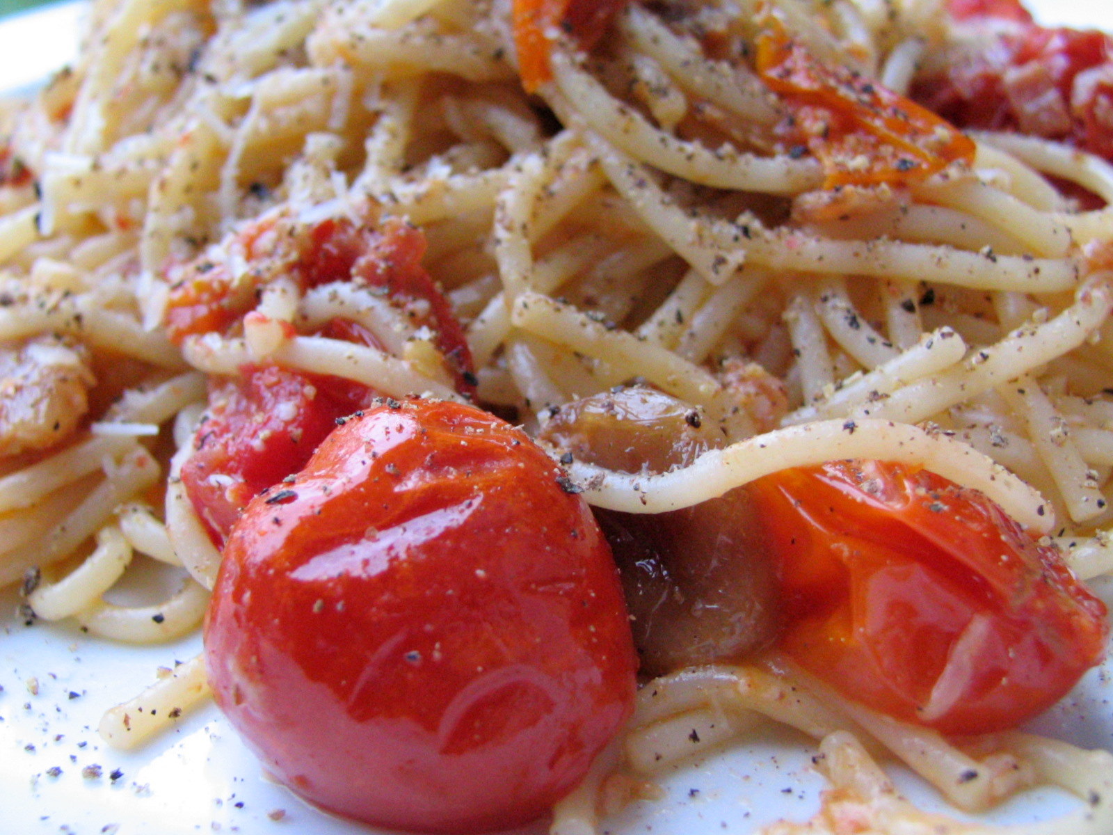 FOOD STYLING AND REAL LIFE Cherry Tomato Confit & Pasta