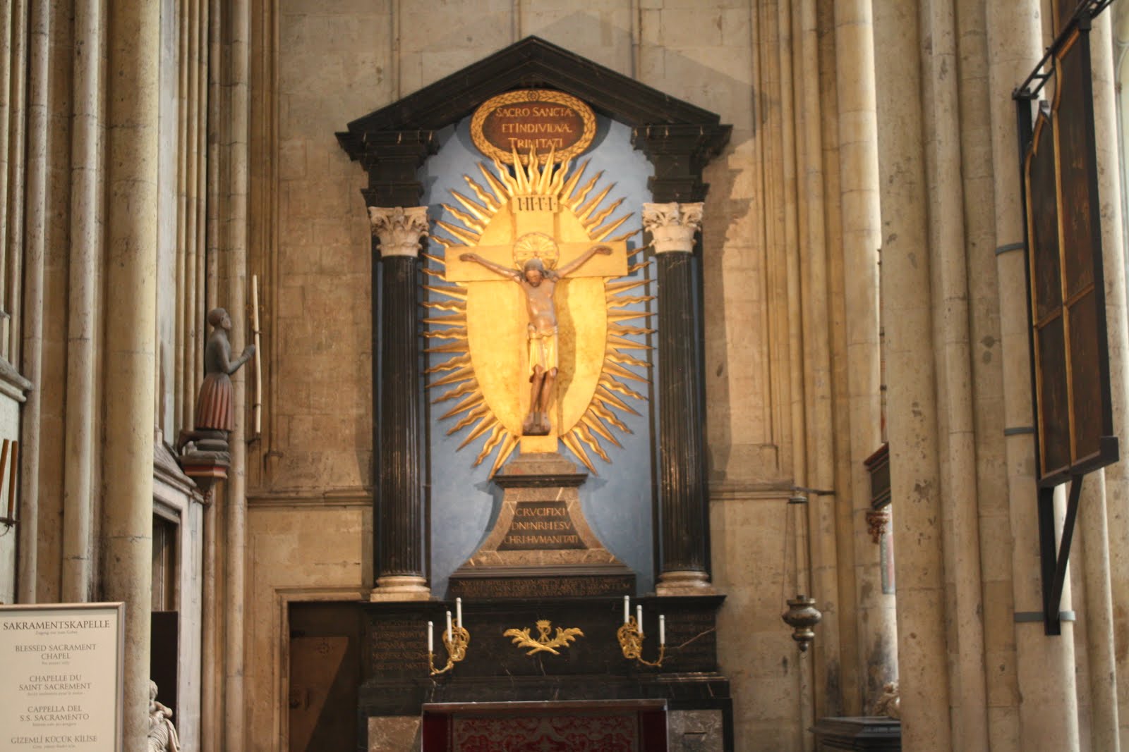 Миланская мадонна в кельнском соборе