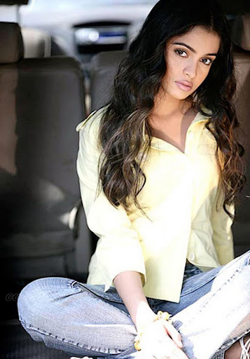 Sheena-Shahabadi-exclusive-photo-gallery-9.jpg