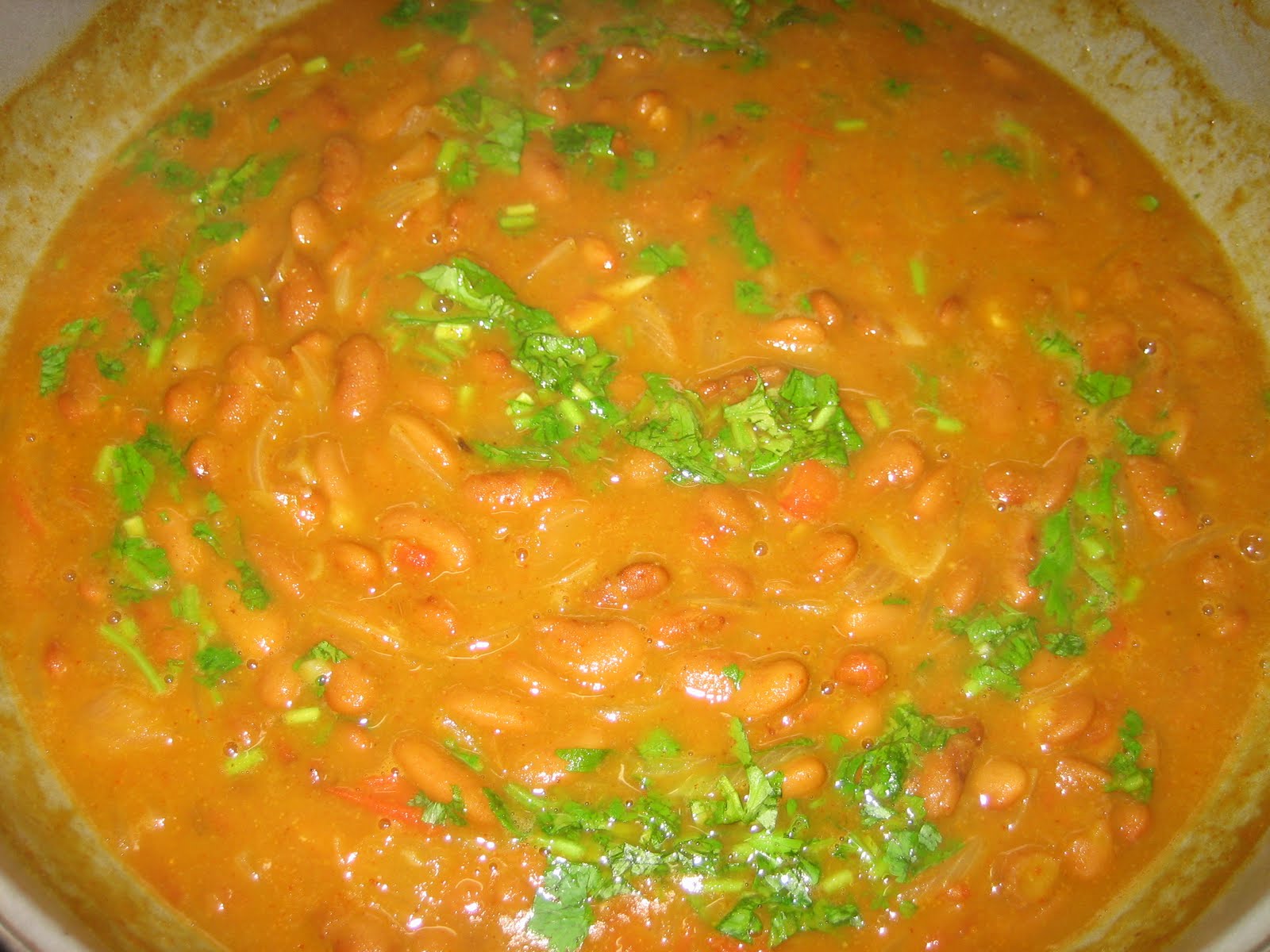 LAKSHMI'S INDIAN CURRY RAJMA MASALA (KIDNEY BEANS GRAVY)