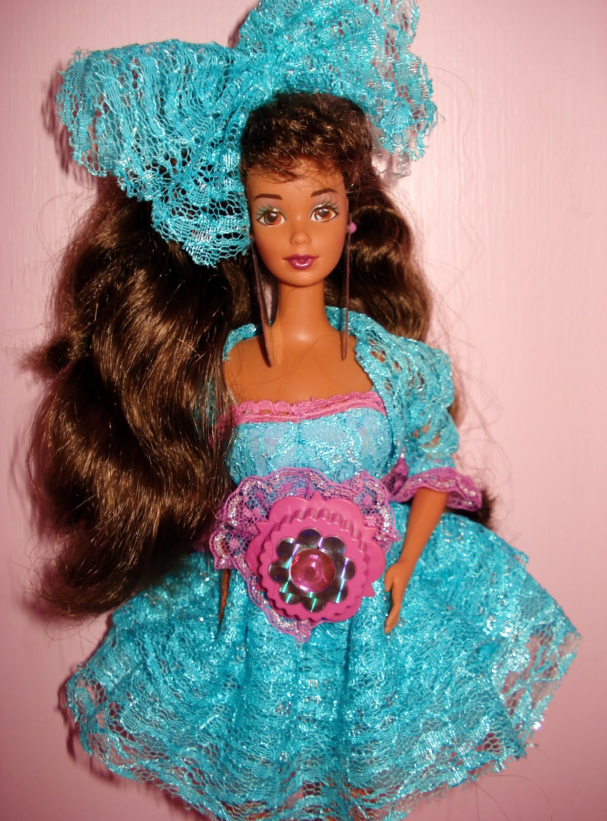 Старые куклы барби. Teresa Barbie 1990. Барби Teresa Light&Lace.